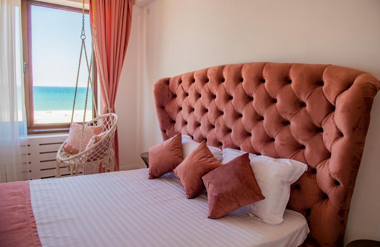Summerland Luxury Velvet Front Sea View Lägenhet Mamaia Exteriör bild