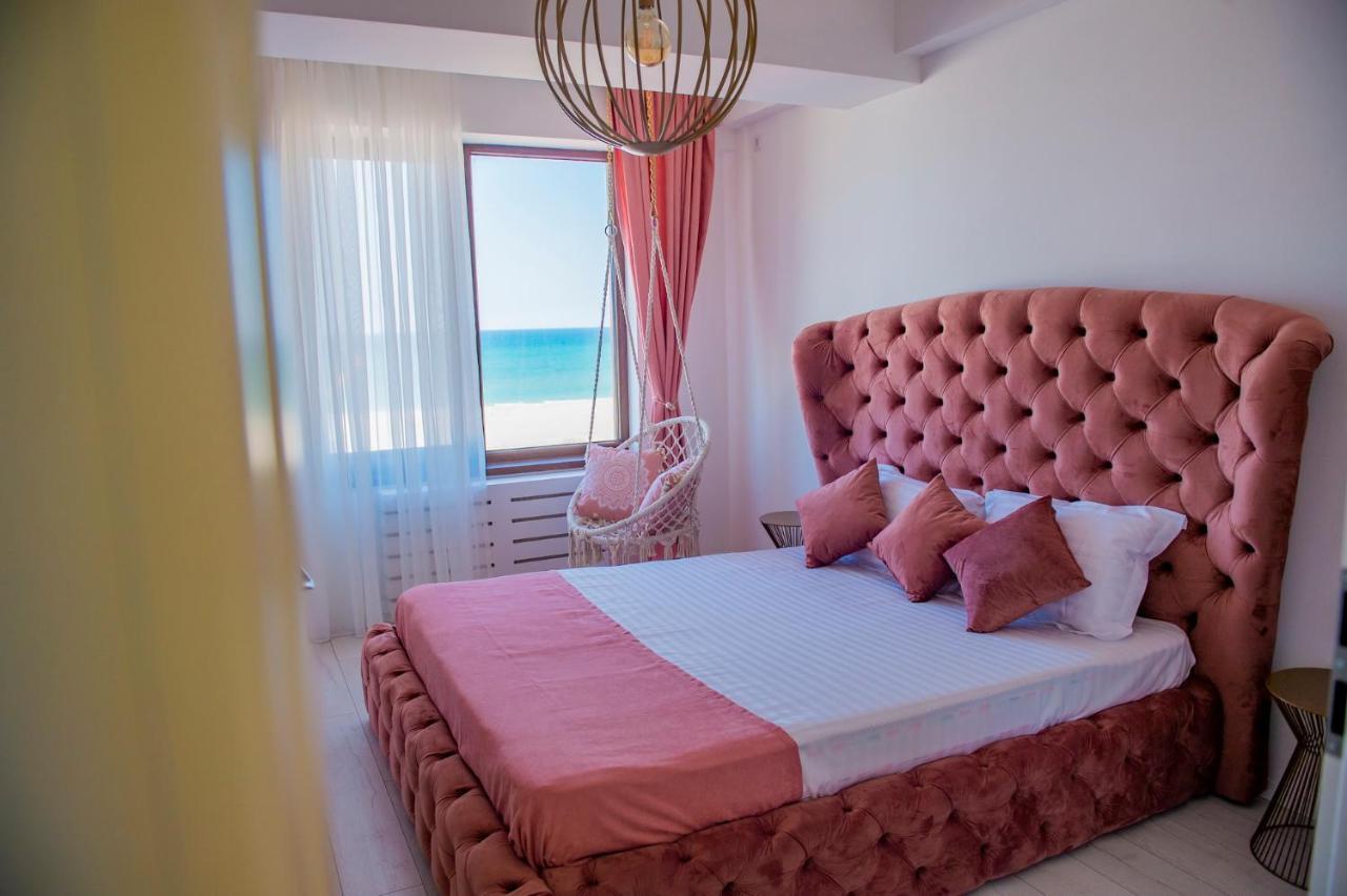 Summerland Luxury Velvet Front Sea View Lägenhet Mamaia Exteriör bild