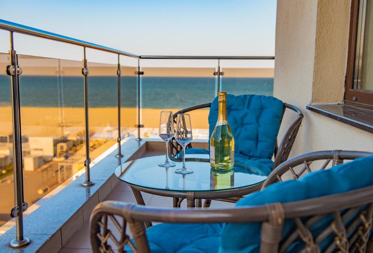 Summerland Luxury Velvet Front Sea View Lägenhet Mamaia Exteriör bild