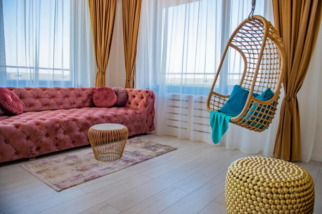 Summerland Luxury Velvet Front Sea View Lägenhet Mamaia Exteriör bild